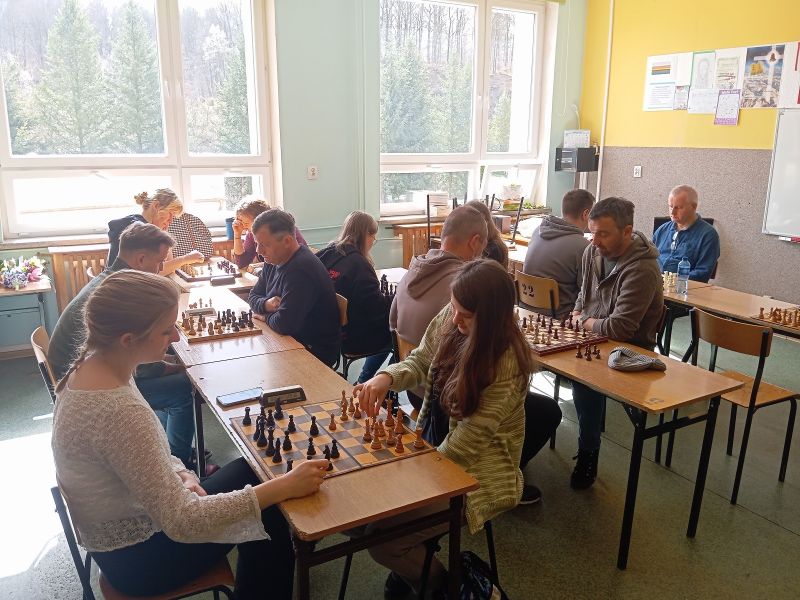 szachy Janowice powiat LZS 11 4280