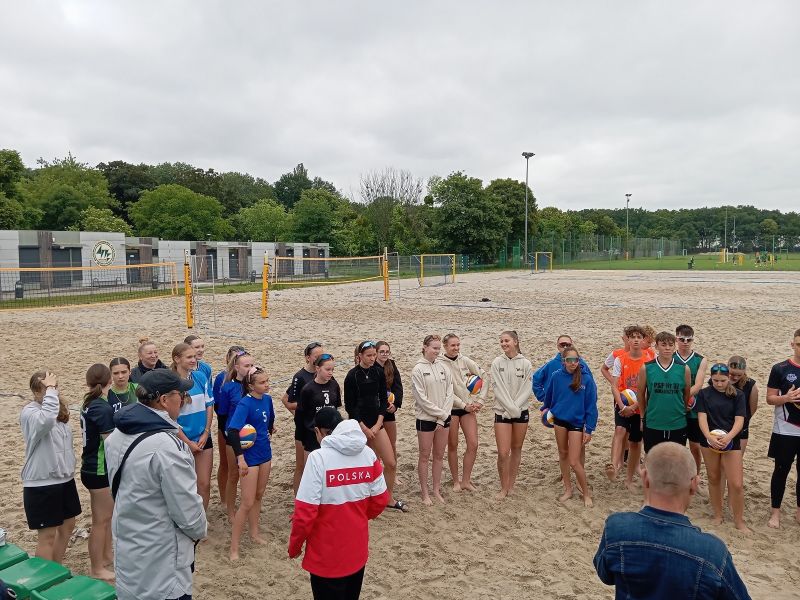 pilka plazowa Dolny Slask 4574