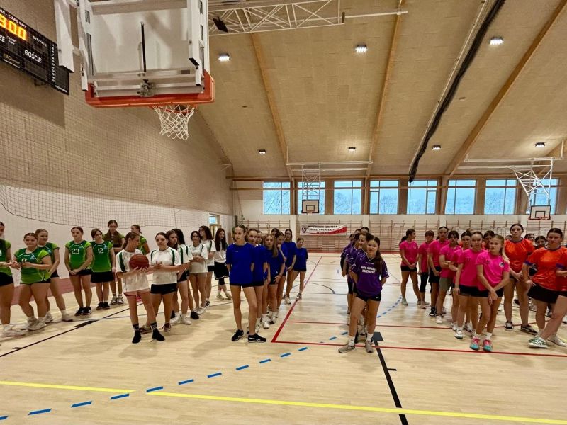 kosz dziewczat VII VIII 2 5506